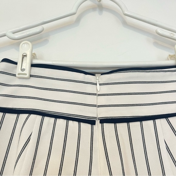 C/MEO COLLECTIVE Effigurate Pin Stripe Set Ivory/Navy XS - Picture 14 of 15